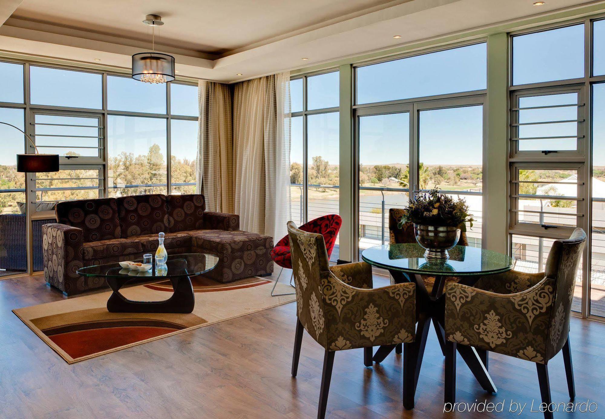 The Oasis Hotel Upington Ngoại thất bức ảnh